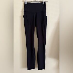 NWT Size 4 Lululemon Align HR pants with Pockest 25“ BLK